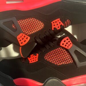 Red thunder 4s for sale in great condition